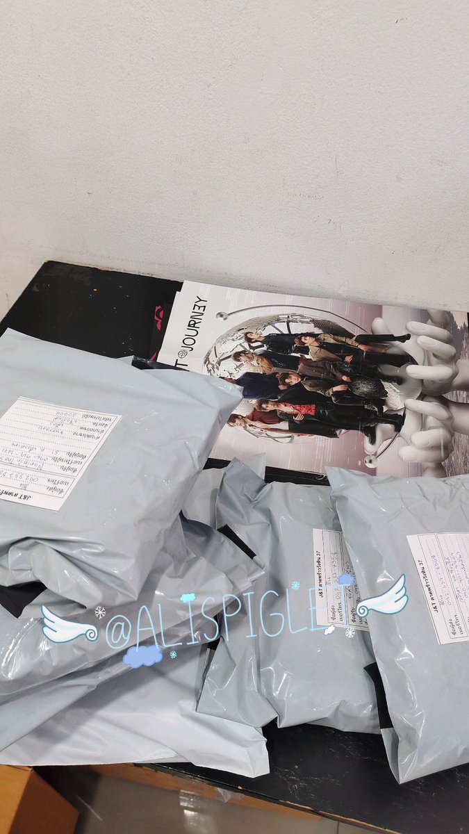 ALISPIGLET's tweet photo. ไล่ส่งของให้แล้วนะครับ
ตอนเย็นมาแจ้งเลขให้น้า 🙏🙏
#ReviewAlispiglet https://t.co/4s6Dq5k8lh