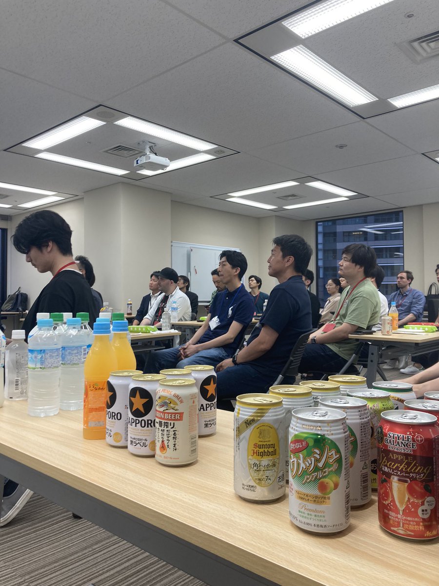 SmartPitch2025's tweet photo. 【6月参加者受付中‼️】
毎月好評の #SmartPitch MeetUp 
今月は6/25(火)開催🗣❕

対象：エクイティでの調達を検討している #スタートアップ  #VC  #CVC

お申し込み⬇️
https://t.co/tks8LDsOyE https://t.co/LZwcRSYmMf