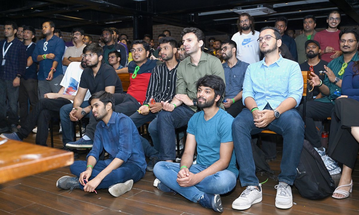 Ashish Singhal tweet media