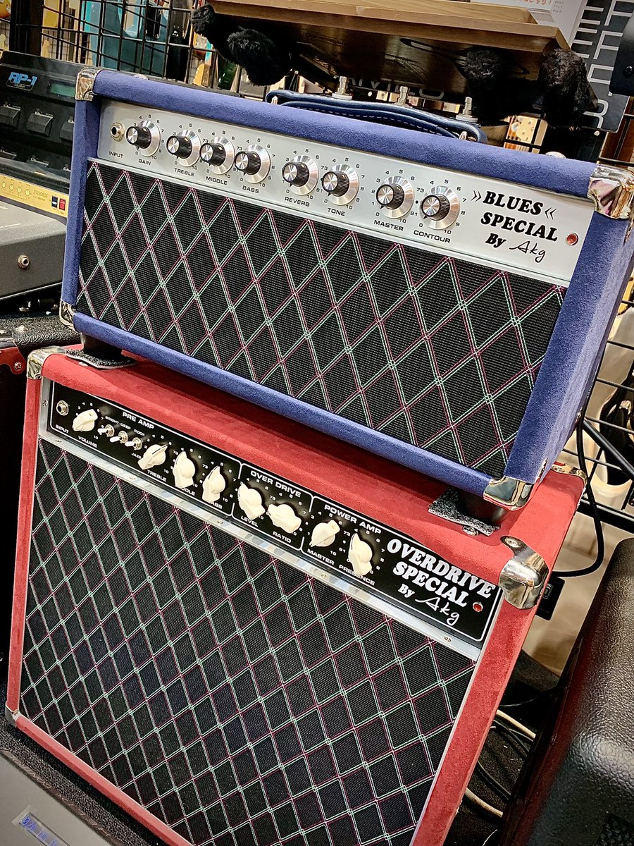 watanabegakki's tweet photo. ✨🎉入荷情報📣✨
AKGギター工房より新製品Blues Special 50w HEADが遂に入荷‼️今回は🟦のスウェードにてオーダーさせて頂きました🤭🤭立ち上がりの良さと透明感あるクリアなサウンドは少しダーティーな歪みペダルにも相性抜群❤️🔥是非お試しを😁
@Neo_Keisuke
#AkgSoundDesign #ワタナベ楽器店 #京都 https://t.co/V4Rp43cIWz