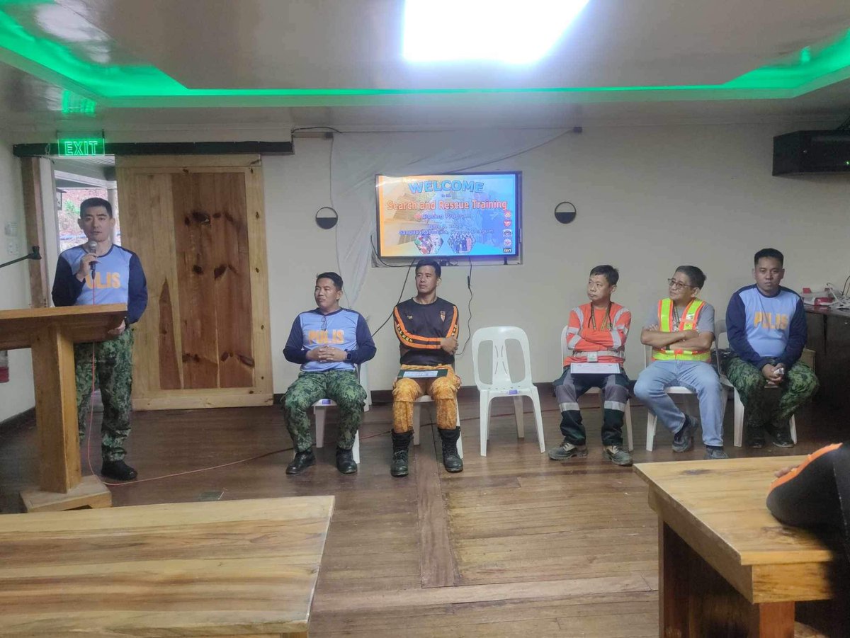 PNPCordillera's tweet photo. To ensure their readiness in cases of calamities and disasters, the Regional Mobile Force Battalion 15 undergoes a 3-day Disaster Preparedness and Search &amp; Rescue (SAR) Operations Training held at the Itogon-Suyoc Resources Inc. compound Itogon, Benguet from June 7-9, 2024. https://t.co/HkzRtFKQ1s