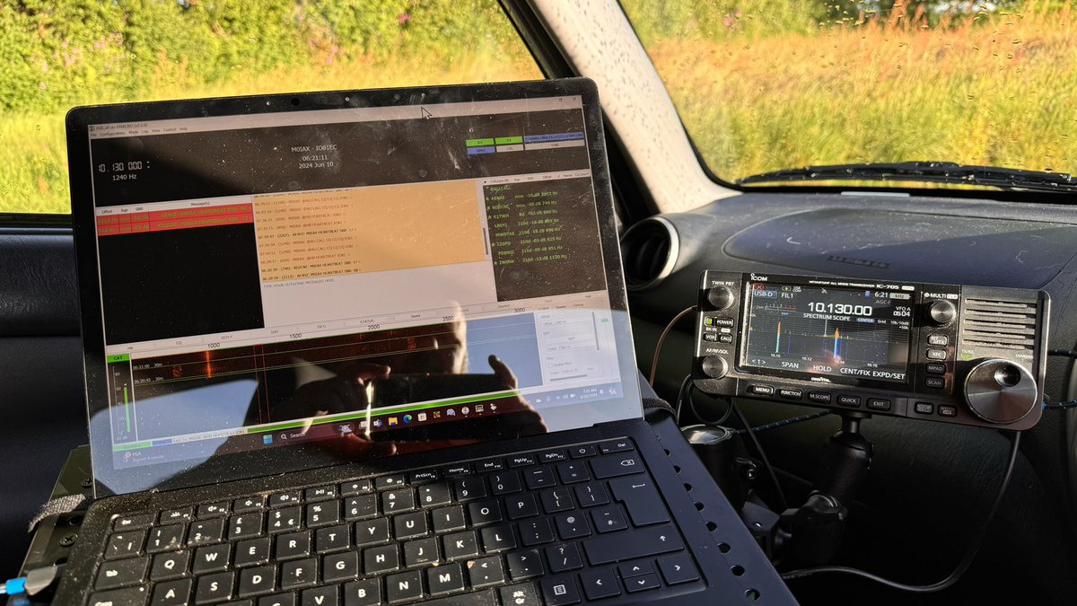 M0IAX's tweet image. Following towbar and electrics fitting that took all day, my in car digital ham shack is back in and working again :-) quick check of #winlink and #js8call to start the day. Will be looking for a small trailer to set up for radio and camping :-)