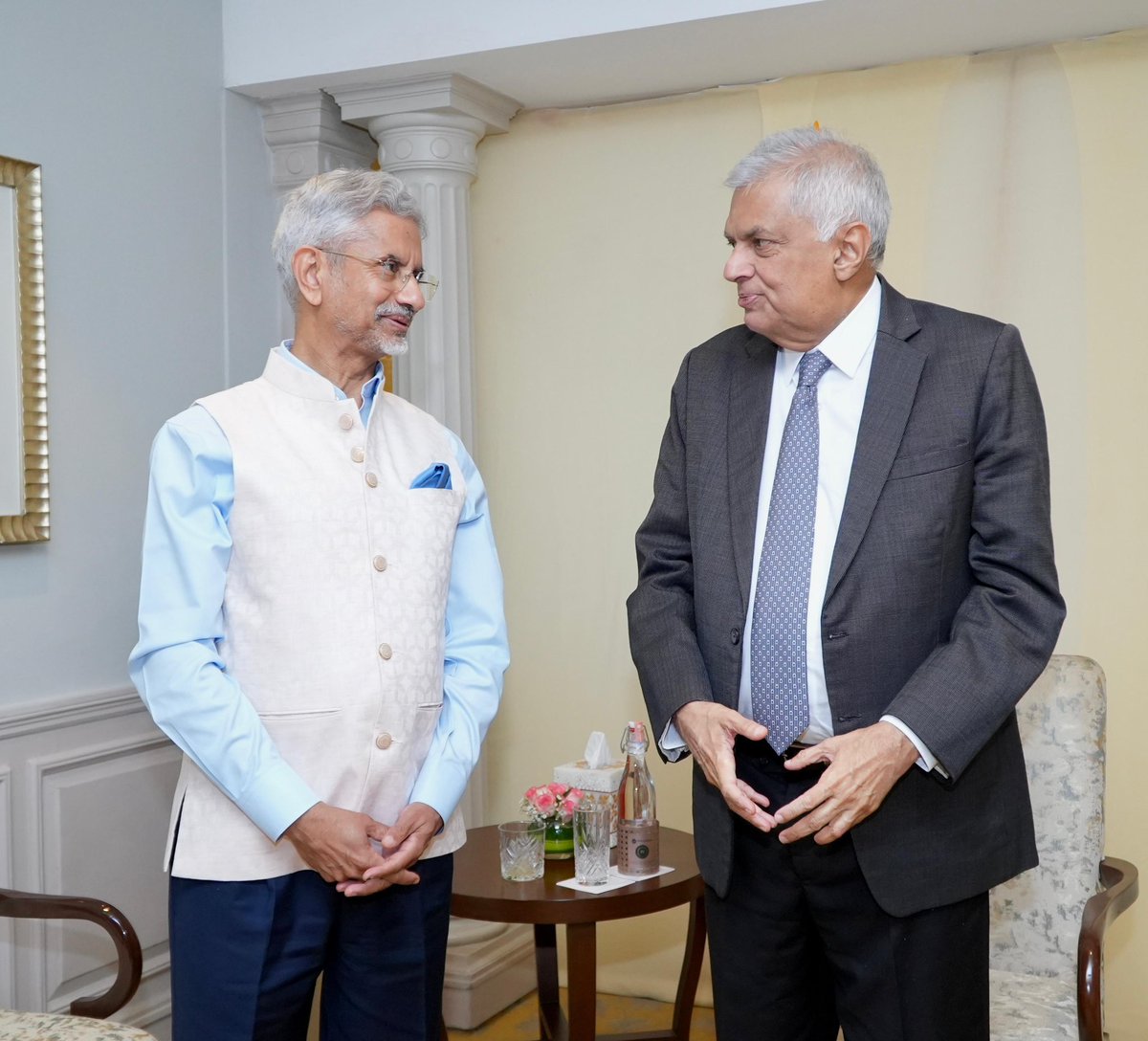 DrSJaishankar's tweet image. Appreciate President Ranil Wickremesinghe of Sri Lanka for receiving me this morning in New Delhi. 

Recognized the steady progress in India-Sri Lanka relations. @RW_UNP 
🇮🇳 🇱🇰
