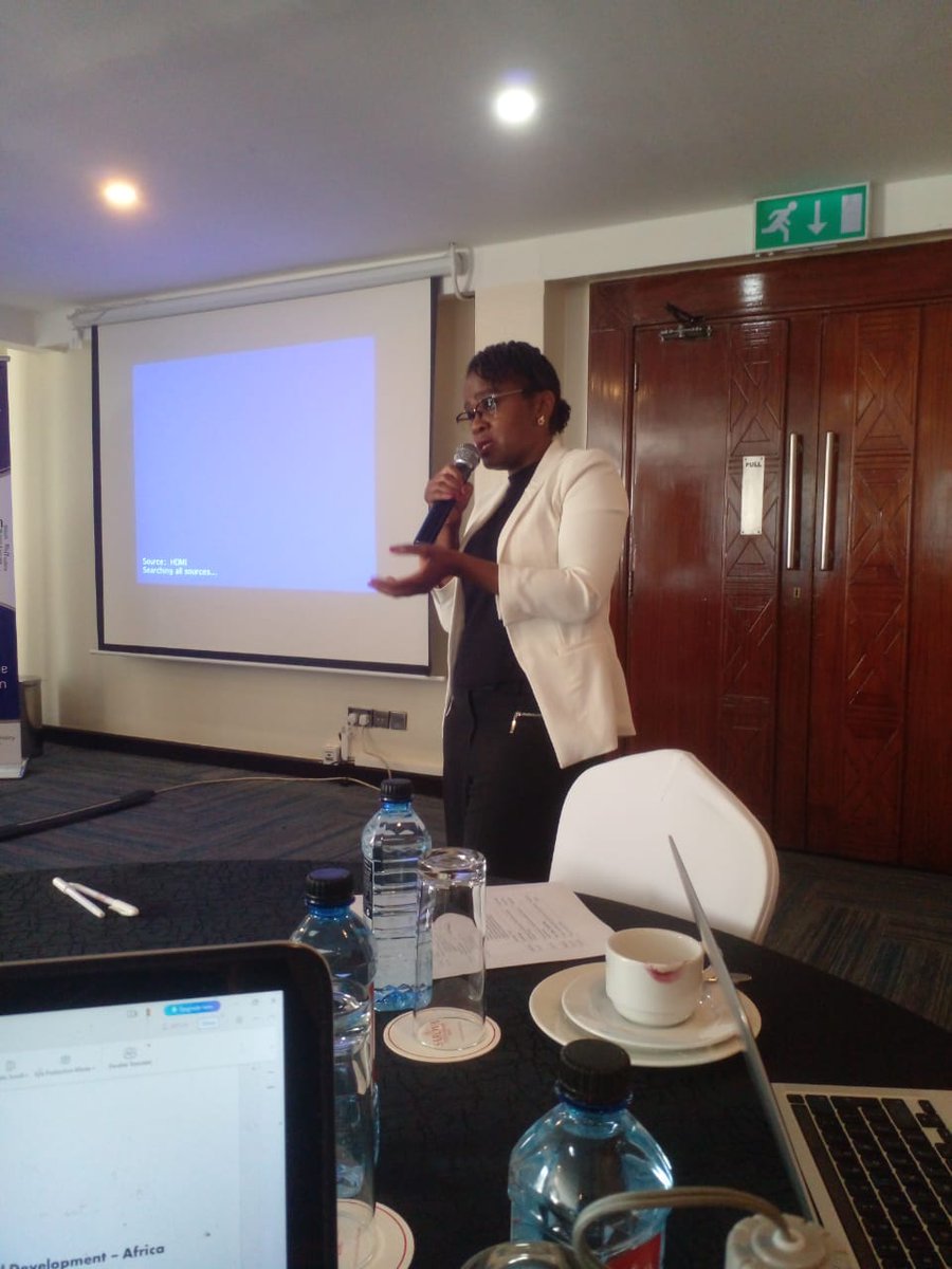 iam_duhvid07's tweet photo. "As a journalist, while reporting on health always write to data, not emotions," Dr. Rose Orenje said while delivering the opening remarks at @Afidep Workshop on Media Reporting  of Health Financing.
#afidep #meshascience @MeshaScience https://t.co/D9QOKCgjh5