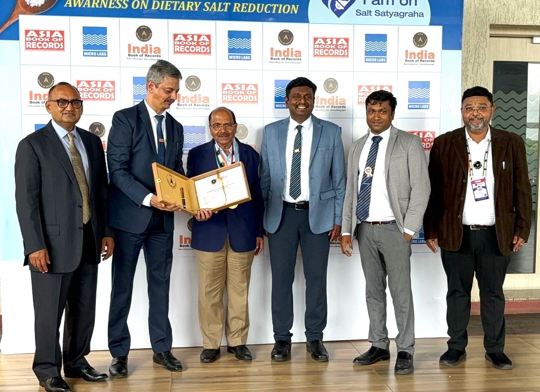 indiabookrecord's tweet image. A new history has been made as Micro Labs, Bengaluru, Karnataka, engraved its name in the India Book of Records for the ‘Maximum HCPs Taking an Online Pledge for Salt Reduction!’
@MicroLbsLtd
#MicroLabs #SaltReduction #HCPPledge #IndiaBookOfRecords #HypertensionAwareness