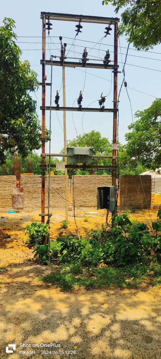 KalyanSethi's tweet photo. This transformer is located in NAC-11 number ward. It needs security fence and new electric poles around it. Protect the domestic animals by checking it properly.@tpnodl_balasore @BJP4Odisha @PradeepJenaIAS @SamalManmohan7 https://t.co/y3BwTVYoKh