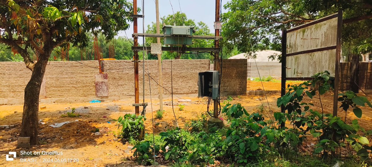KalyanSethi's tweet photo. This transformer is located in NAC-11 number ward. It needs security fence and new electric poles around it. Protect the domestic animals by checking it properly.@tpnodl_balasore @BJP4Odisha @PradeepJenaIAS @SamalManmohan7 https://t.co/y3BwTVYoKh