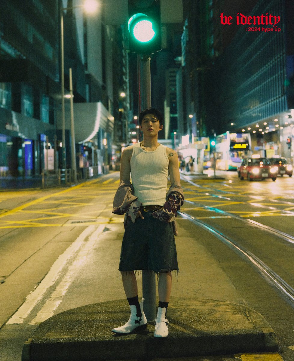 비아이와 함께한 에스콰이어 포토북 <BE IDENTITY : 2024 HYPE UP> 표지 3종을 공개합니다. ‘예스24’와 ‘케이타운포유’ 등 온라인 서점에서 구매를 할 수 있으며, 예약 구매 한정 이벤트도 진행하니 놓치지 마세요.
-
<a href="/shxx131bi131/">김한빈</a> #BI #김한빈 #BIxEsquire #HYPEUP #EsquireViewfinder #ESQUIREKOREA