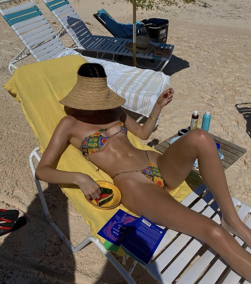 kendallcoins's tweet photo. tanning sessions $KENNY 💗 https://t.co/XgnaM6HowK