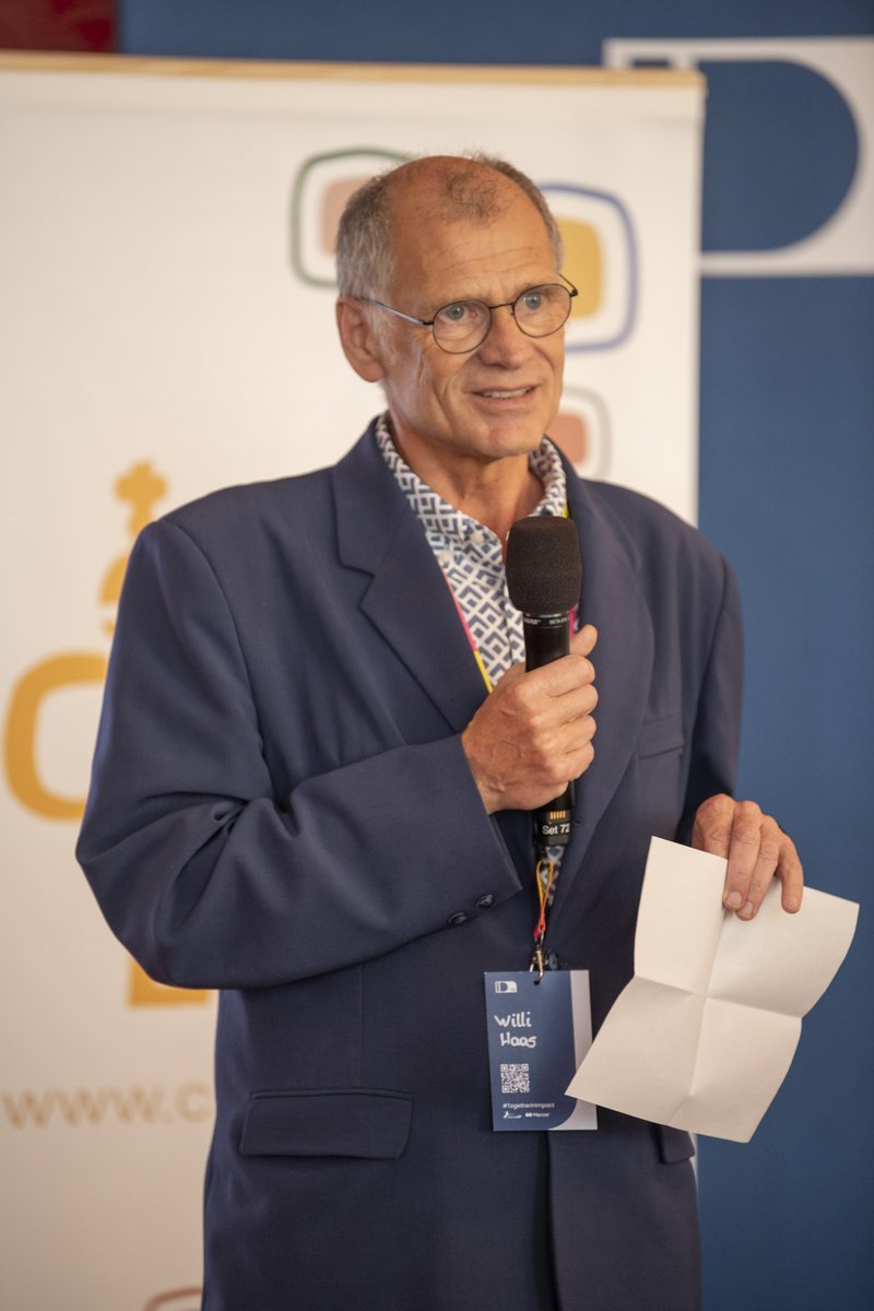 BOKU_SEC's tweet photo. Unser Kollege Willi Haas war bei den #ImpactDays 2024 und sprach über die Relevanz, mit begrenzten Ressourcen nachhaltiger umzugehen. Die momentane Situation sei menschengemacht und kann daher von uns gelöst werden. @BOKUvienna #socialecologyvienna https://t.co/UZFvZVPuEd