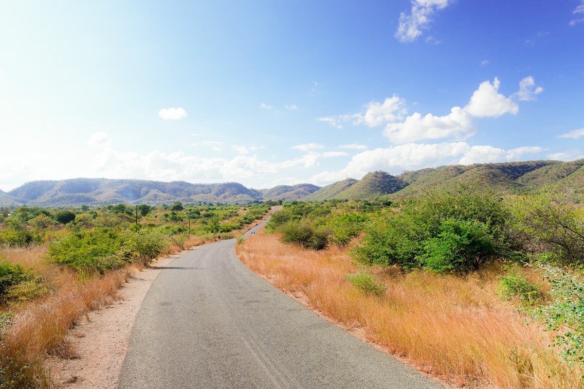 UNDPZambia's tweet photo. Rufunsa is rich with a beautiful, hilly landscape, plenty gorges and waterfalls, and vibrant cultures with skilled artisans. #AccLabZM is working with community members in Rufunsa to address unemployment by co-creating a tourism value chain that can improve local livelihoods. https://t.co/1O3ghzIsoe