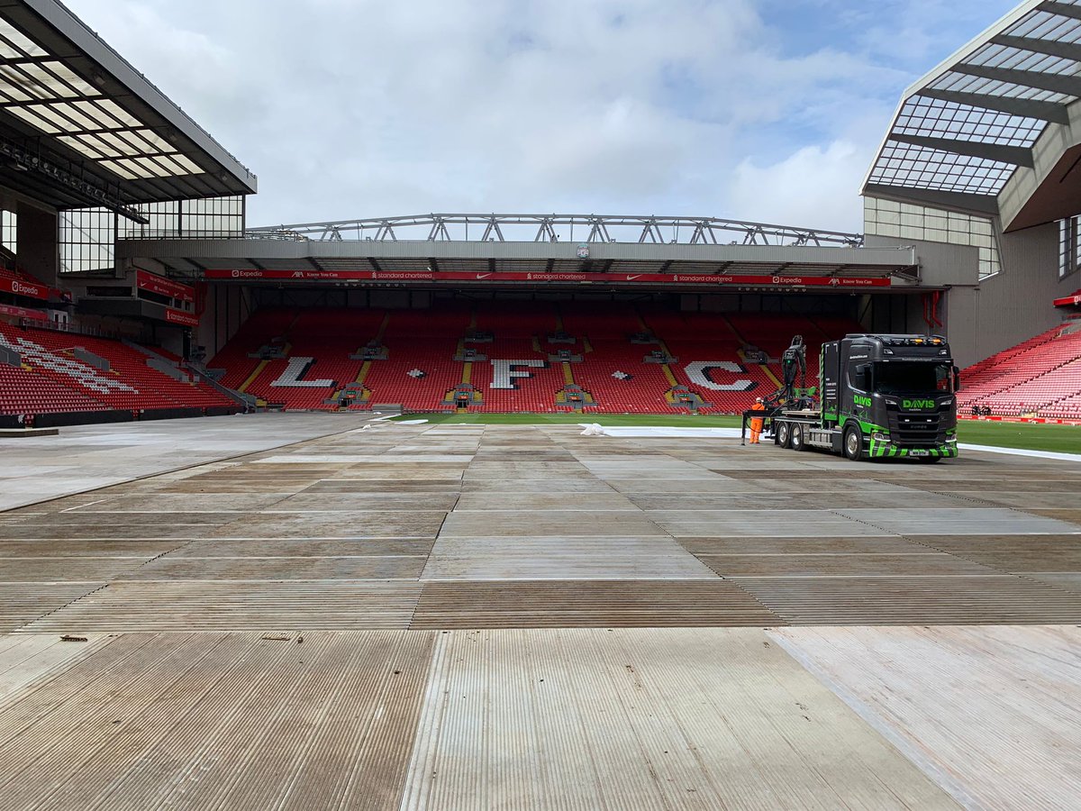 Davis_Trackhire's tweet photo. FOOTBALL CRAZY 😜⚽
With less than a week until #Scotland & #England begin their #Euro2024 campaigns, here's some of the UK stadia we have worked at over the past year 🏟
#PitchProtection #Stadium #Trackway #GroundProtection #SportsPitches #EatSleepTrackRepeat #NoPanelsNoParty https://t.co/TpQWD3qOUg