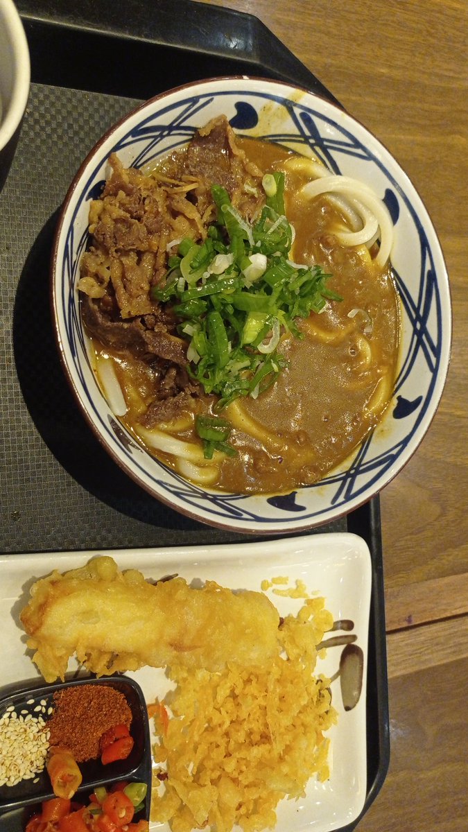 jihanramnd's tweet photo. @FOODFESS2 buat rasa aku lebih prefer Beef Curry tapi abis itu gabisa jalan soalnya kekenyangan😭 https://t.co/3LL50WQZUP