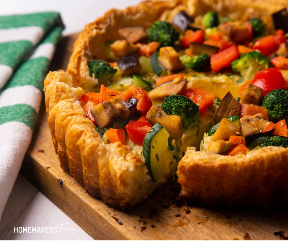 HOMEMAKERSFair's tweet photo. Celebrate the abundance of vegetables by baking a buttery, flaky, rainbow-colored veggie pie. It's not quite the healthy rainbow shake, but it's a delicious winter indulgence.
https://t.co/PyTZRj9LHX
#vegetablepie #baking #vegan #rainbowfood #HMF #HMFair https://t.co/6FUiPYtDq4