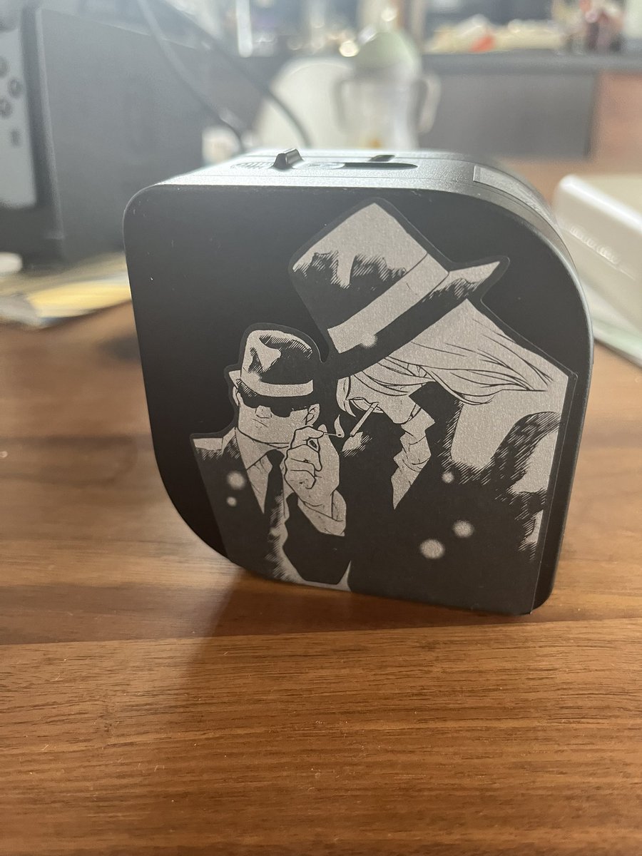 m__conan's tweet photo. シールくじ 黒の組織達が当たったので我が家のテプラに貼ってみたらいい感じになりました🥰🖤 https://t.co/PUdxCNHDWU