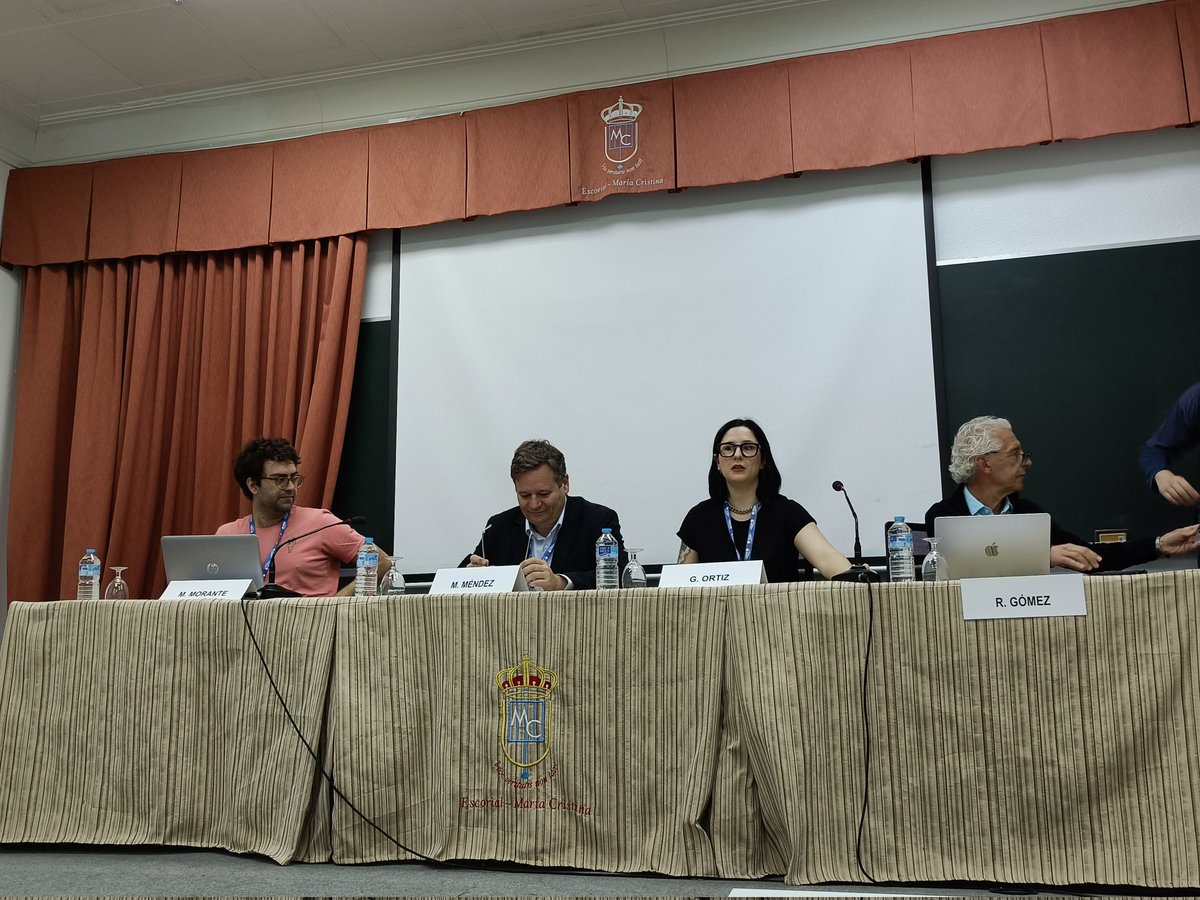 ornellaflores_'s tweet photo. Gemma Ortiz, European summer school of Internal Medicine co-director, presenting the School. https://t.co/JAnkR88UPc
