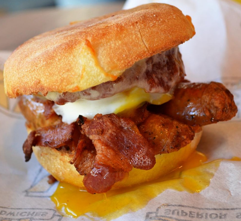 WhichWichUK's tweet photo. Our Ultimate Breakfast Muffins: where bacon, sausage, eggs, and cheese conspire to make your morning a masterpiece ๐๐ค
#whichwichuk #breakfast #ultimatebreakfast #eggs #muffin #sausage #bestbreakfast #foodie #london https://t.co/jnLMymlEXo