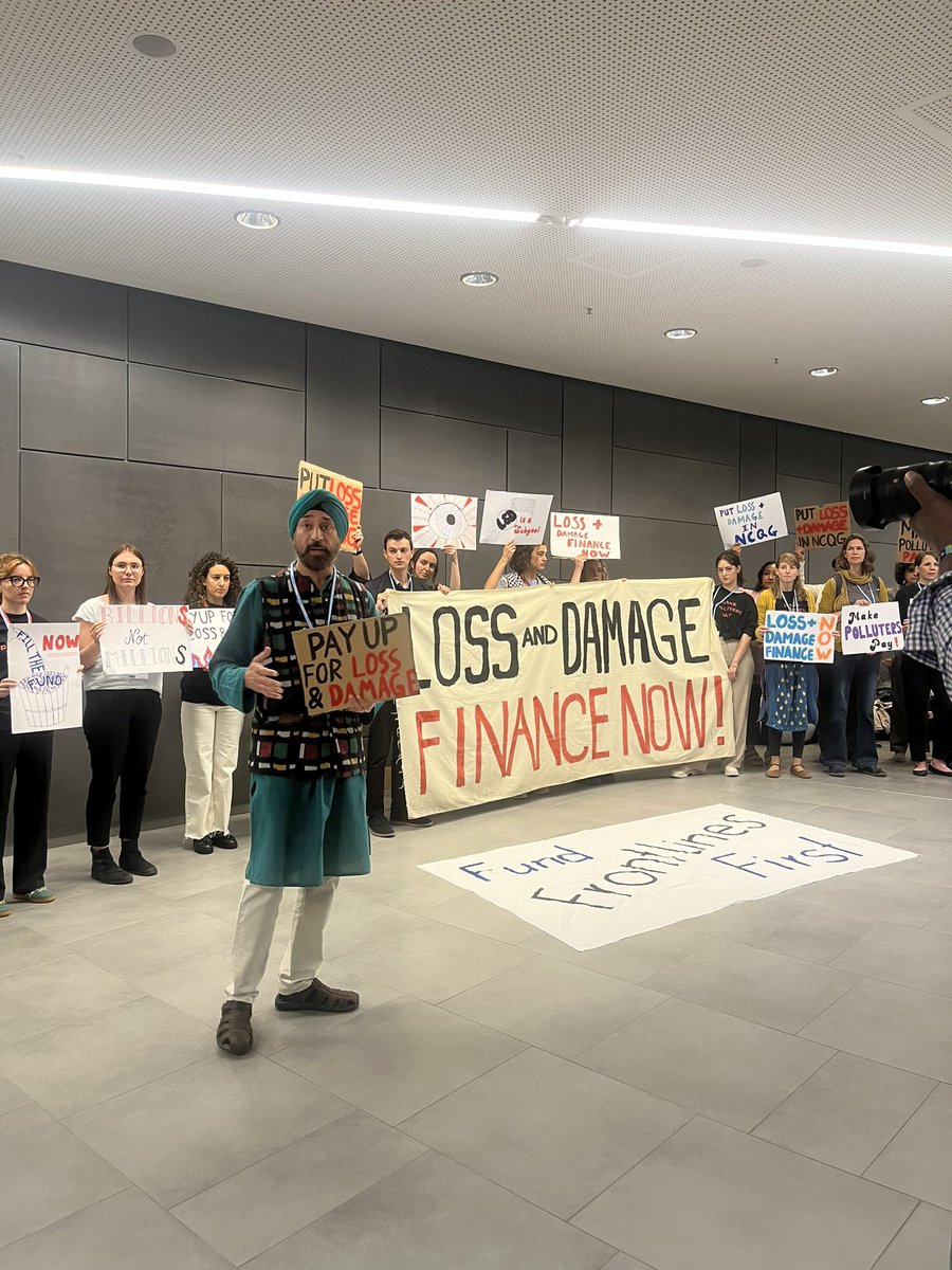 ciel_tweets's tweet image. All of this could not have happened without a united civil society front that continues to keep pressure to:
🔥 #DefundGenocide
🔥 #KickBigPollutersOut
🔥 #EndFossilFuels &amp;amp; #NoDangerousDistractions
🔥 #PayUp &amp;amp; critically #PayUpForLossAndDamage