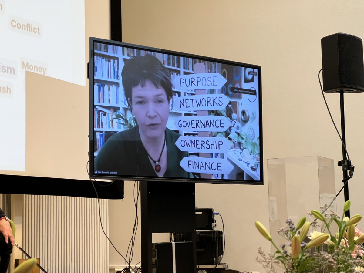 Nicole Arbour tweet media