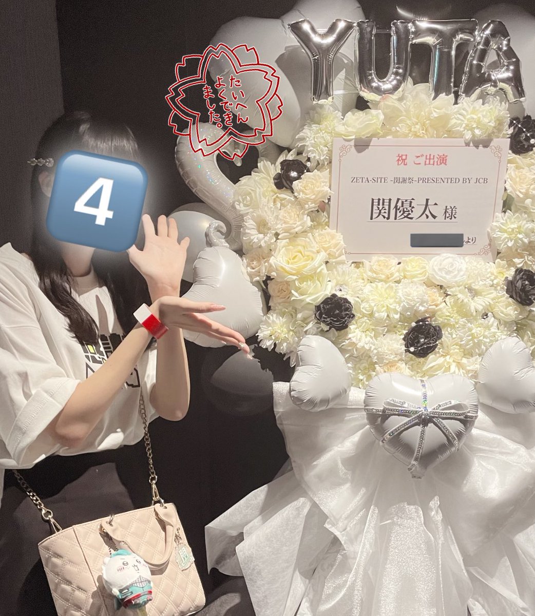 るぅ。 Pururu falls in love with a cool girl and becomes a total otaku