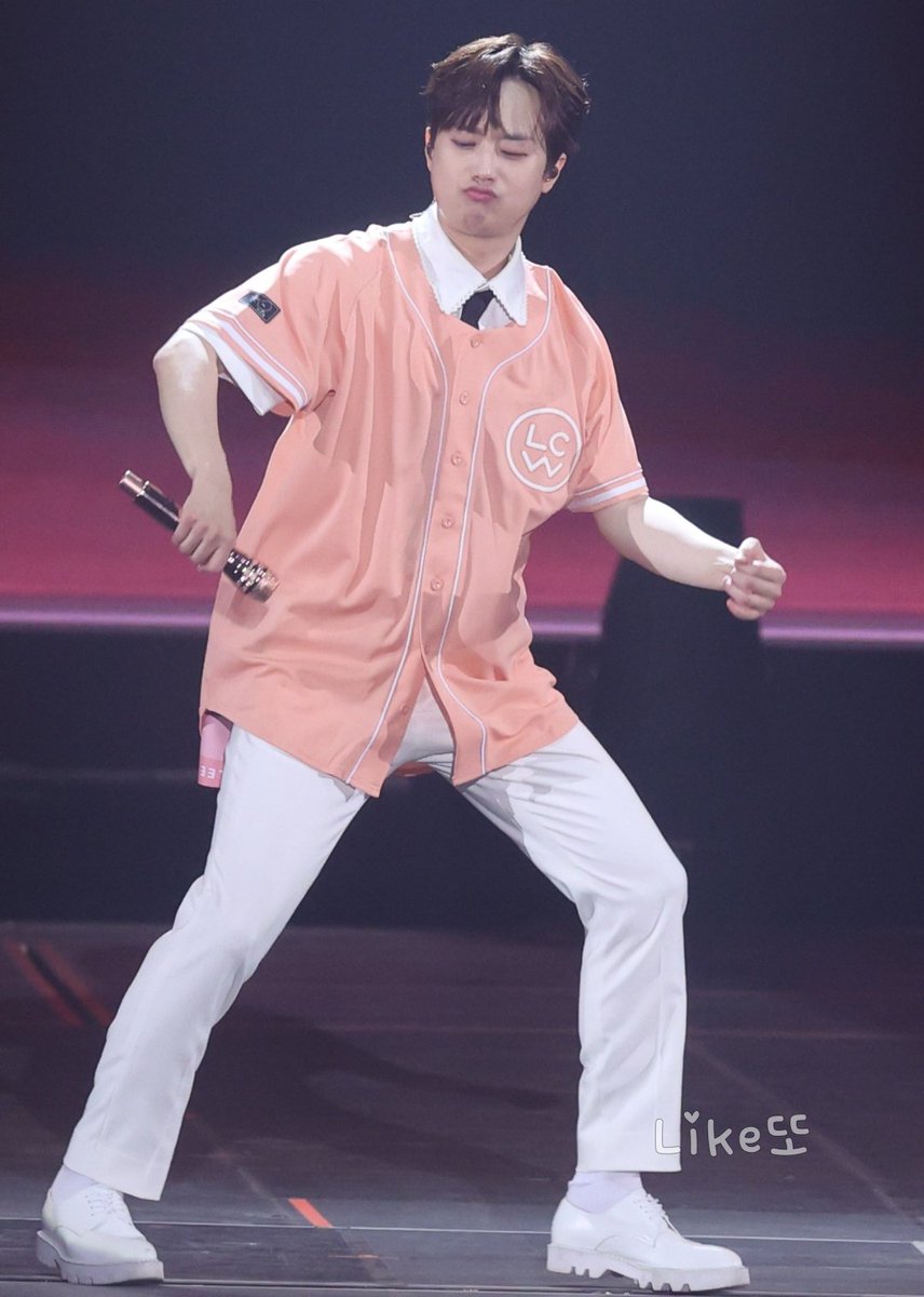 자꾸 입술로 춤추는 이춤원🙈🙉🙊
240609 찬가 서울2  #이찬원