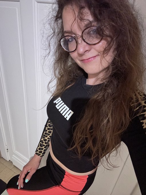Ce matin c'est sport ! 😁 et toi quoi de pr&eacute;vu ? https://t.co/i7vVMkQK0j