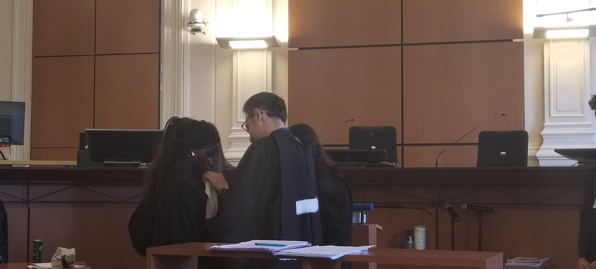 Un grand merci au <a href="/barreaustbrieuc/">Barreau de Saint-Brieuc</a> pour leur implication dans le projet ainsi qu'à Maître Leparc qui a coaché les élèves 🙏