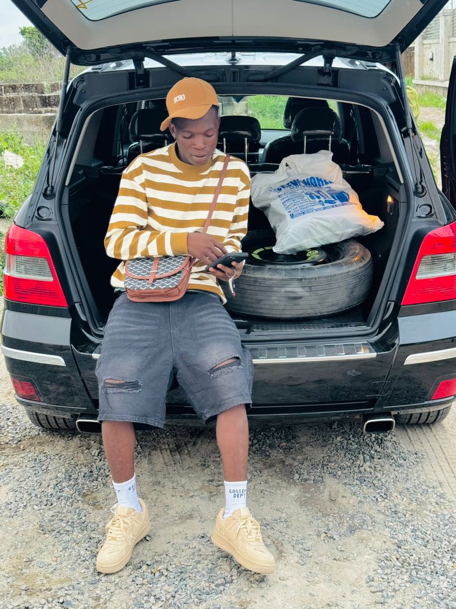ObanyedoO's tweet photo. People can congratulate you once the baby is out but them don’t how many times you have been fucked 😌 https://t.co/5ruGBb6K7c