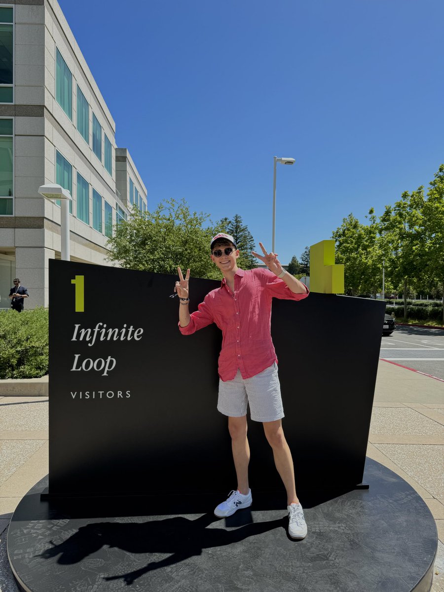 Moritz Breuer tweet media