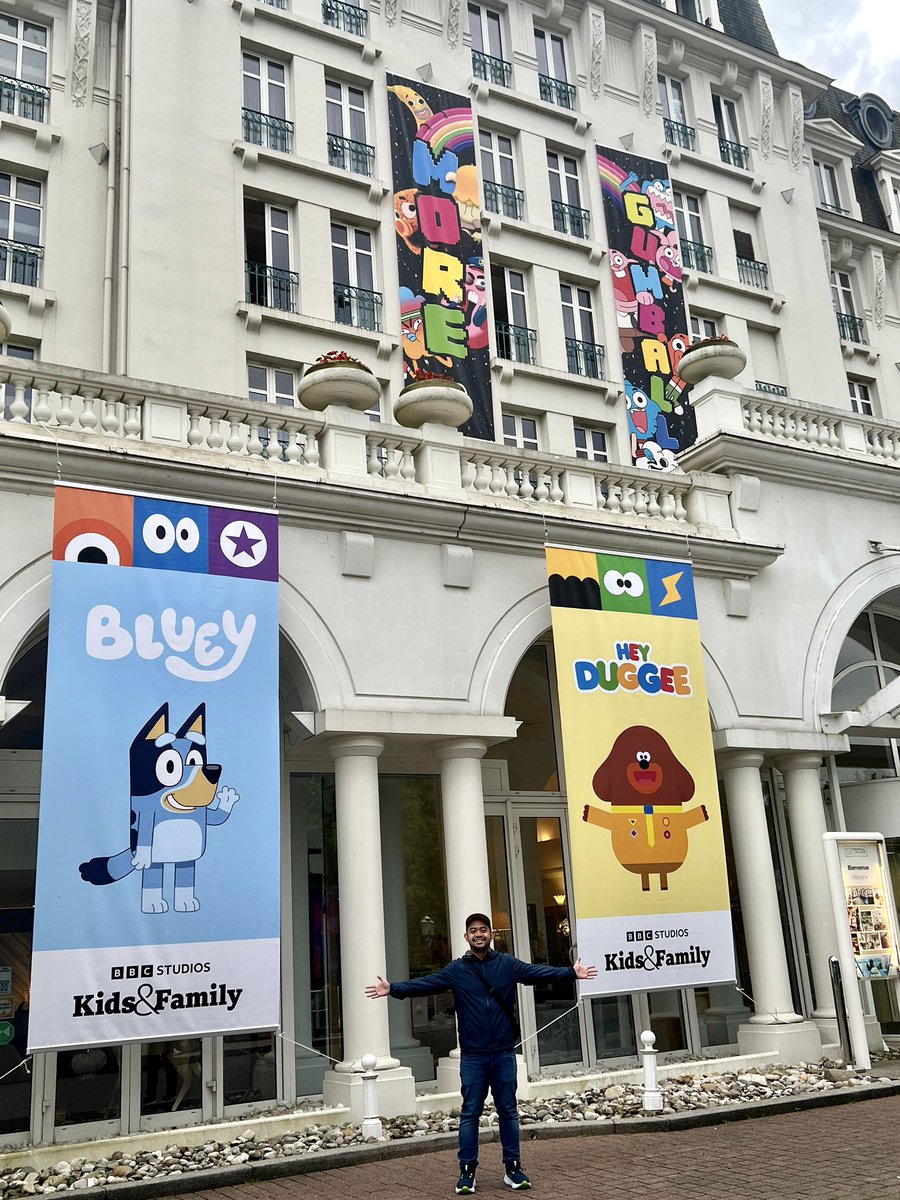 Adriandhy's tweet photo. Mimpi. Alhamdulillah.

Dari SMA berbisik di hati, pengin ke Annecy Animation Festival, festival animasi tahunan terbesar di dunia di Annecy, France. Dulu bingung uangnya dari mana untuk jadi pengunjung.

Walau nama typo, hari ini saya di sini. Dibayarin kantor. Jadi peserta. 😭 https://t.co/ZDMTuKQXu9