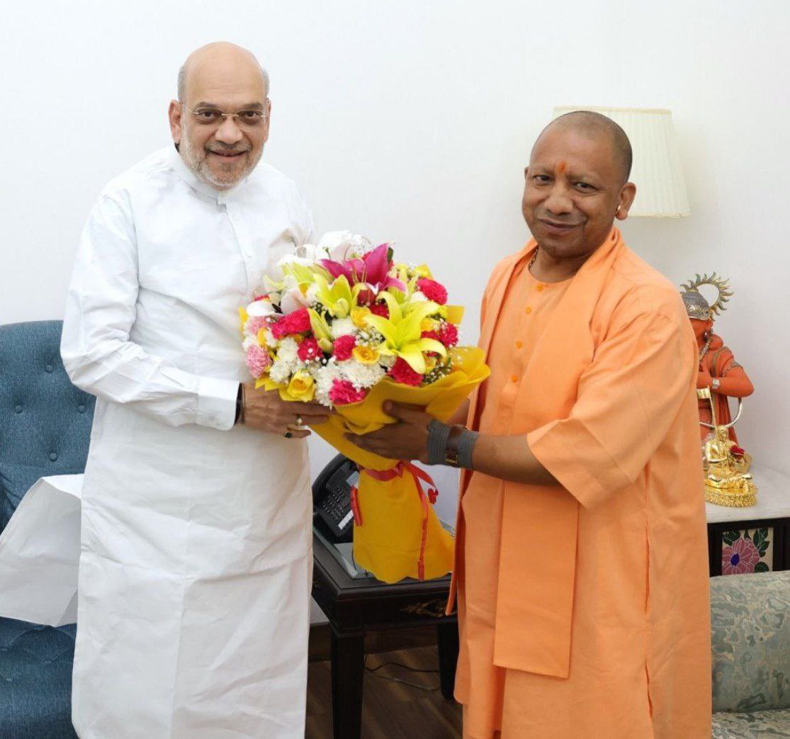 ABhishokarma's tweet photo. UP CM Yogi ji Meets Amit Shah!🙏 https://t.co/uhMkoaKZgy