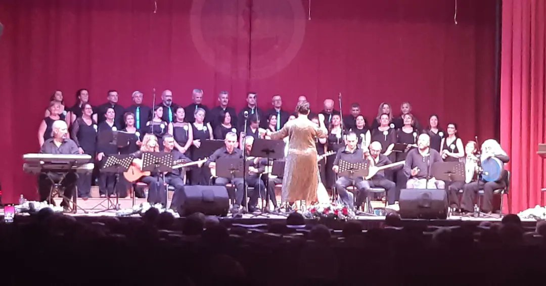 fethiyeHEMveASO's tweet photo. Hayat Boyu Öğrenme Haftası münasebetiyle, Kurumumuz Turk Halk Müziği Koro kursuna katılan kursiyerler Usta Öğreticimiz Pınar Mezireli yönetiminde Fethiye Belediyesi Özer Olgun Kültür Merkezinde  Türküleri seslendirdiler.gerçekleştirildi.@Yusuf__Tekin @IHErtas
@CelileErenOKTEN https://t.co/WvMugAtyEo