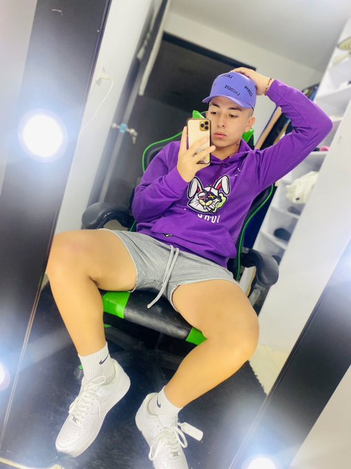 Good  nights 😈🍆 Rt https://t.co/WgBNqWaTiO