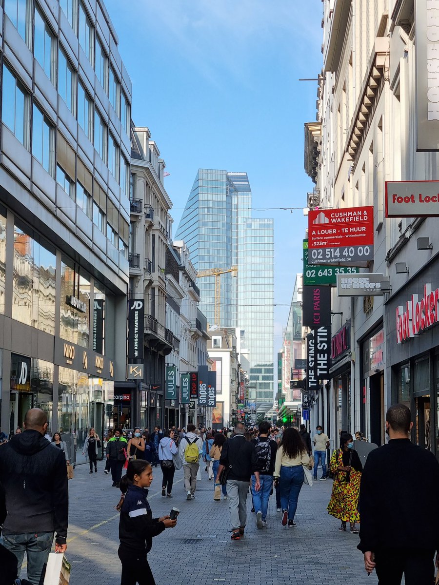 ConrothN's tweet photo. @ElfieNeuberger Guten Morgen nach Wien liebe Elfie 👋 🥰 🇦🇹 Schöne neue Woche 🌺
#rueneuve #brussels 🇧🇪 https://t.co/Nrw9KBYx1W