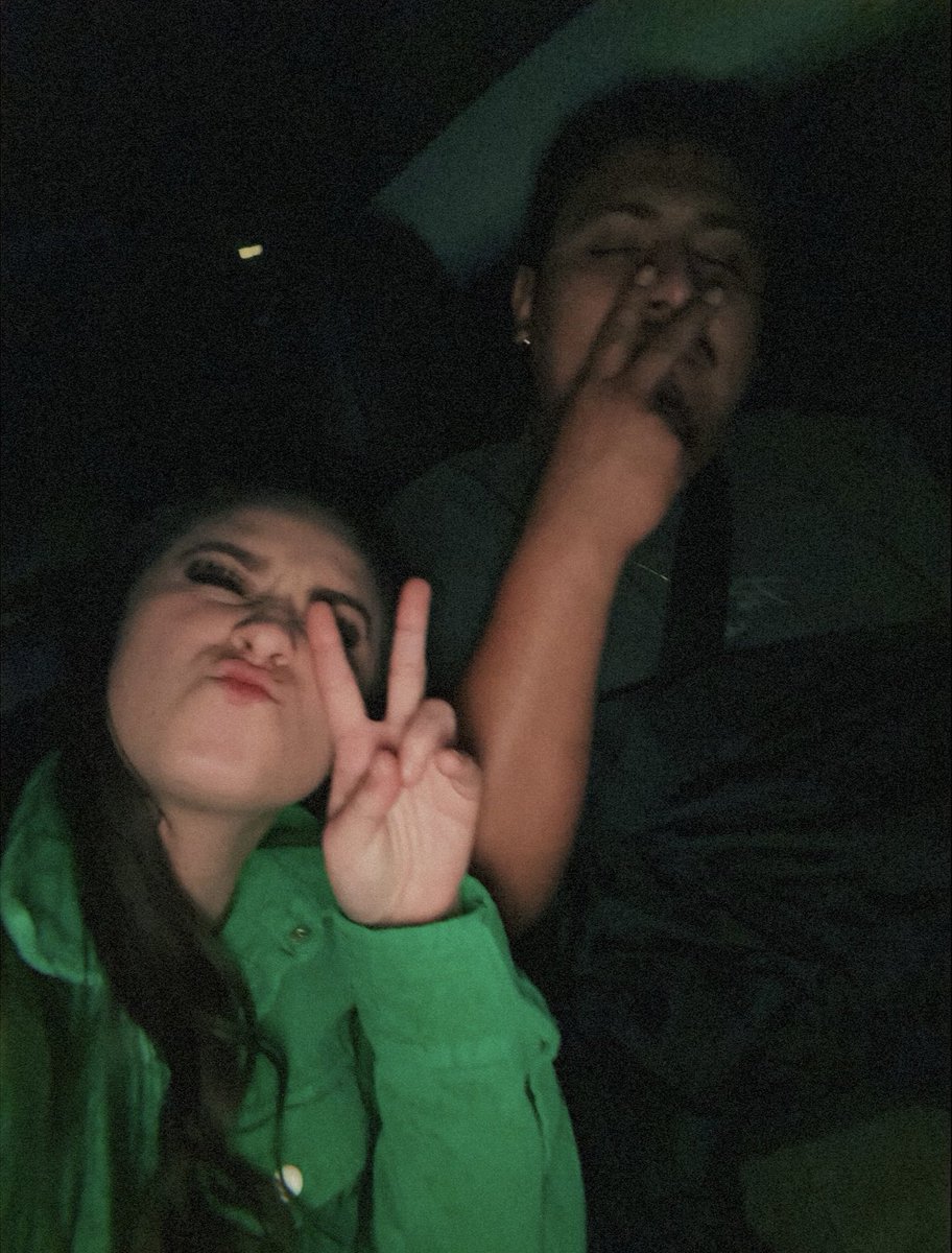 _HayleyGarrison's tweet photo. @kingkaren0 @Kev_2019 ❤️🥰 I love you guys https://t.co/QHbDuo4FDf