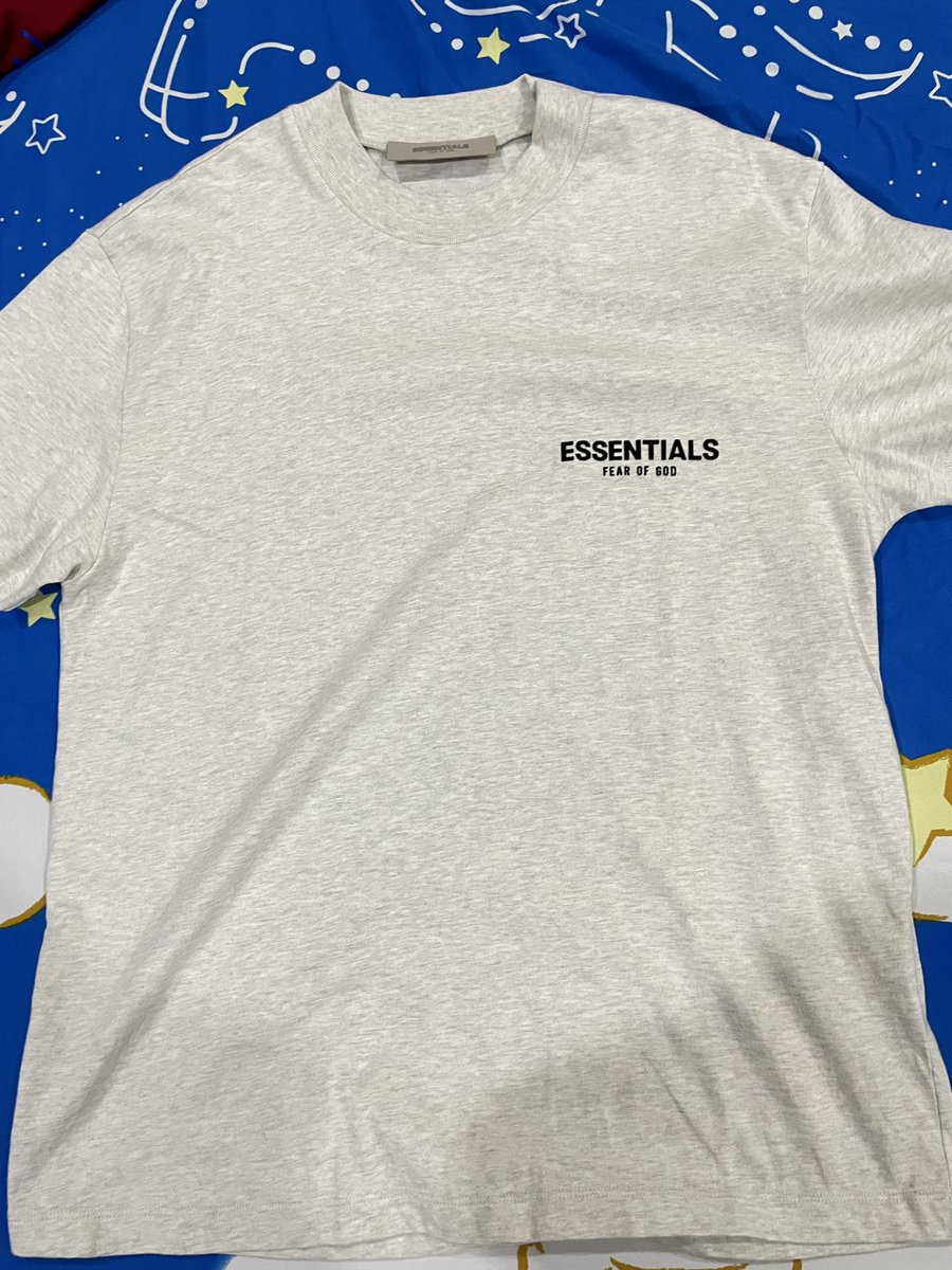 pxllllbh's tweet photo. ขายเสื้อ Essentials Ss22 สี light oatmeal size xs ของแท้ มีถุงแท็ก 2100รวมส่ง #ส่งต่อเสื้อผ้ามือสอง #เสื้อผ้ามือสองราคาถูก #ส่งต่อessential #essential #เสื้อessential #essentialthailand https://t.co/dii1ugrFS4