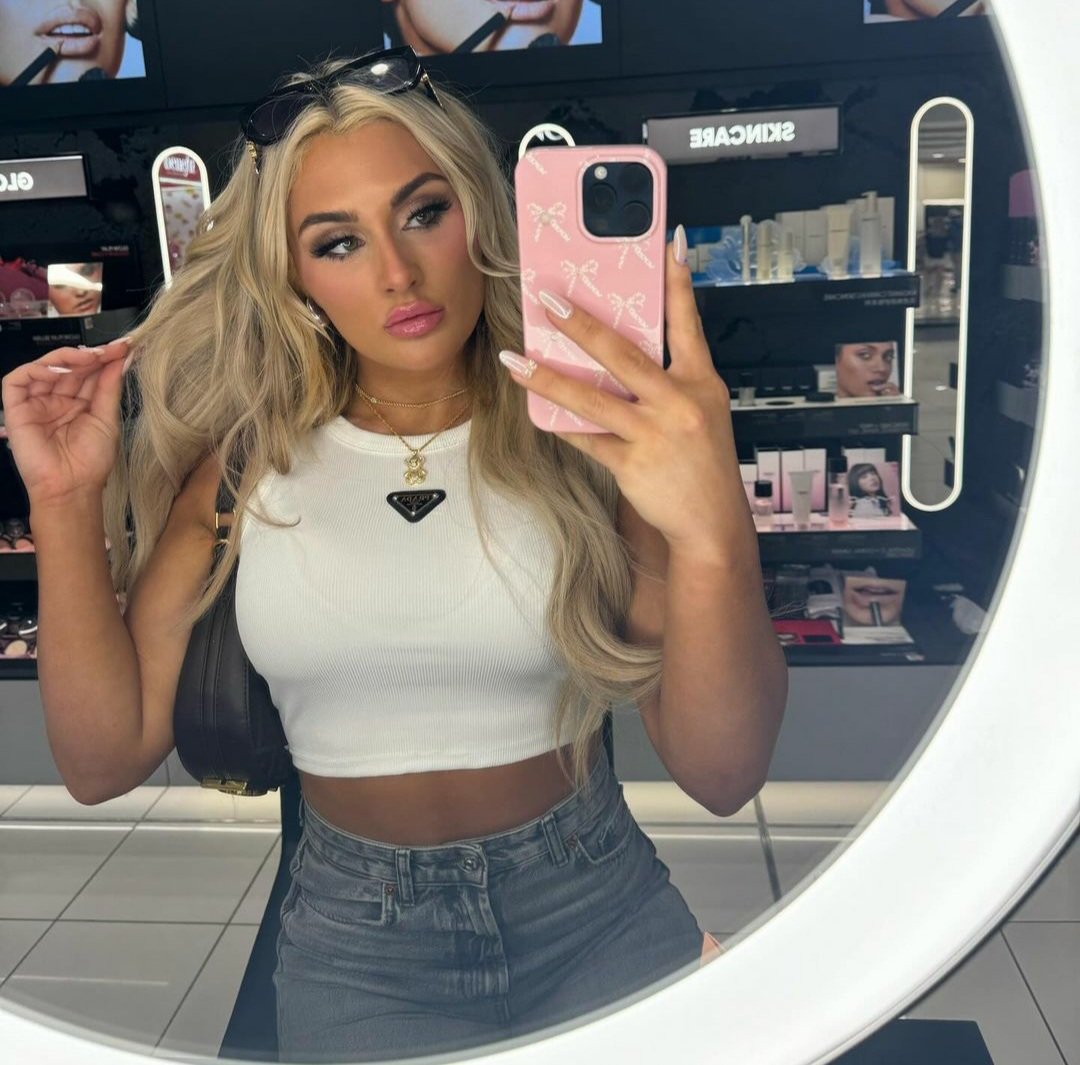 TheScamGOAT's tweet photo. Gold digger scammer isn’t an insult to me. In fact, it describes the situation perfectly. 

In what fucking world would I want to talk to you losers without using you for your cash?

Findom Catfish HumanATM Kink https://t.co/YL750xJZ4r
