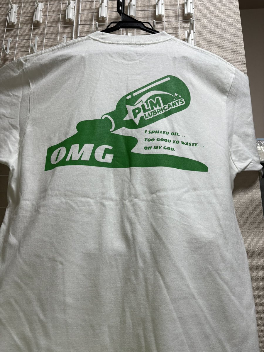 ichiro19768's tweet photo. ✨NEW デザインTシャツ✨
いち早く手元に届きましたー😁
ロゴもオシャレ♪色も良き♫
通り道とはいえお寄りいただきありがとうございました😊
#PLMTシャツ #new_design https://t.co/2eiFlpp1D9