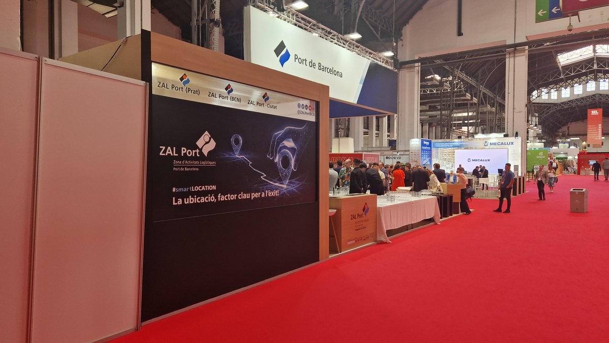 ZALportBCN's tweet photo. 📢 Finalitza amb èxit una nova edició del @SILBarcelona
🙌 Aquest any, juntament amb el @PortdeBarcelona, la @ZALportBCN ha posat en valor la seva #smartLOCATION
📈 En tres dies, la fira ha aconseguit acollir a 650 empreses del sector logístic i més de 15.000 visitants https://t.co/7Zu5mfCcR7