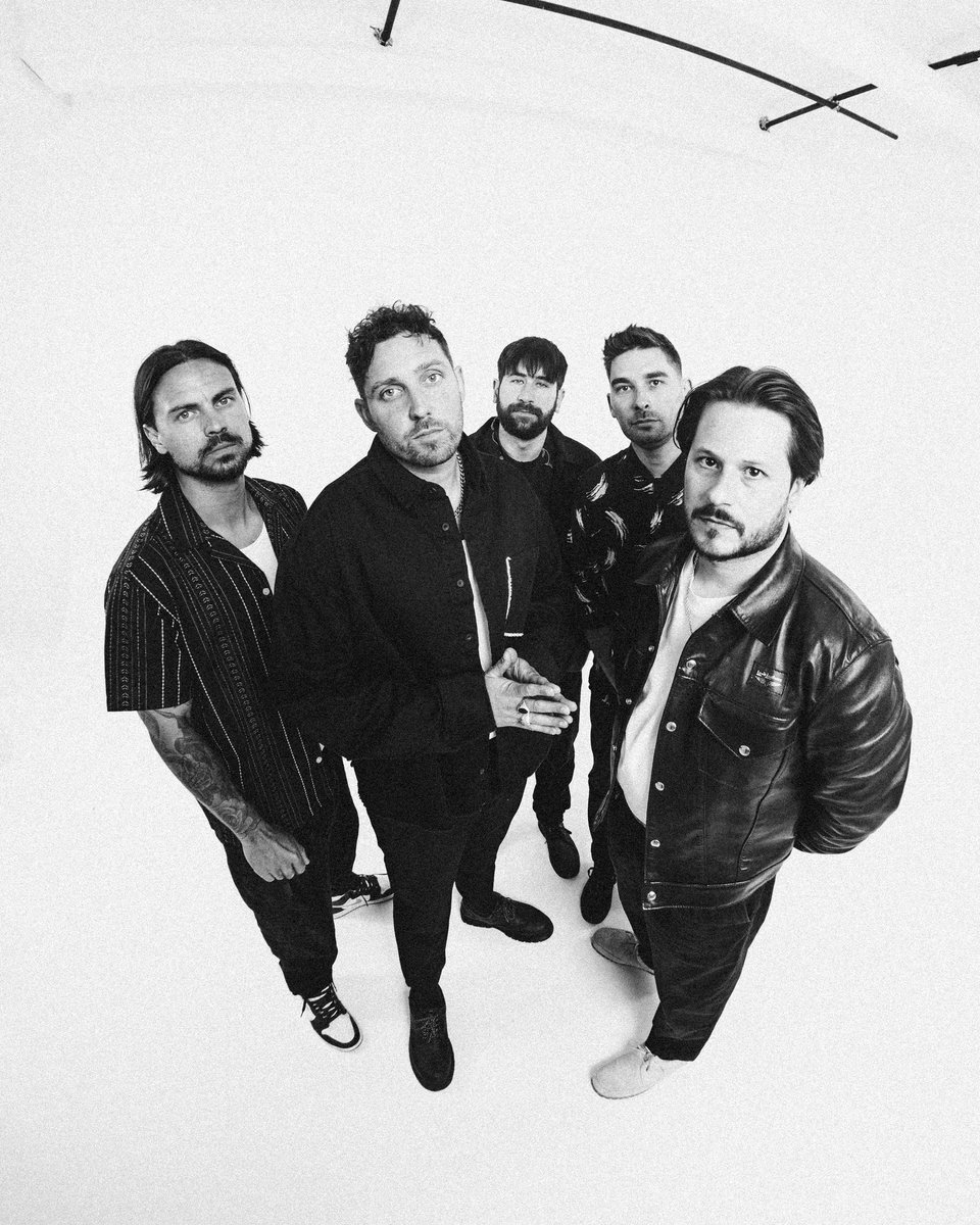 youmeatsix's tweet photo. You Me At Six are your band and always will be. 
These are The Final Nights Of Six. This is it. 
Sixersforlife pre-sale is now LIVE. 
General sale begins 9am on Wednesday 12th. 
Thank you all 🖤🖤 https://t.co/tAOKfk1LN6