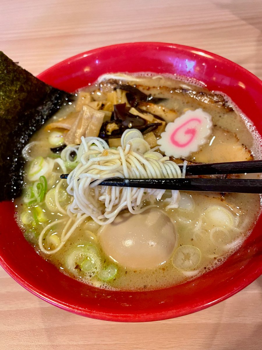 masaki_noarika's tweet photo. モントキアラ達磨食堂が閉店へ

残念だけど、官兵衛ラーメンが成功していて利益を出しやすいでしょうし、達磨食堂はここ数年はスタッフのやる気の無さも顕著でしたし、、
難しいのでしょうねえ。
先月ちょうどデング熱��クチン打つ時に魚介豚骨食べれたのでよかった。
長らくお世話になりました。 https://t.co/YEVDVyoEUm
