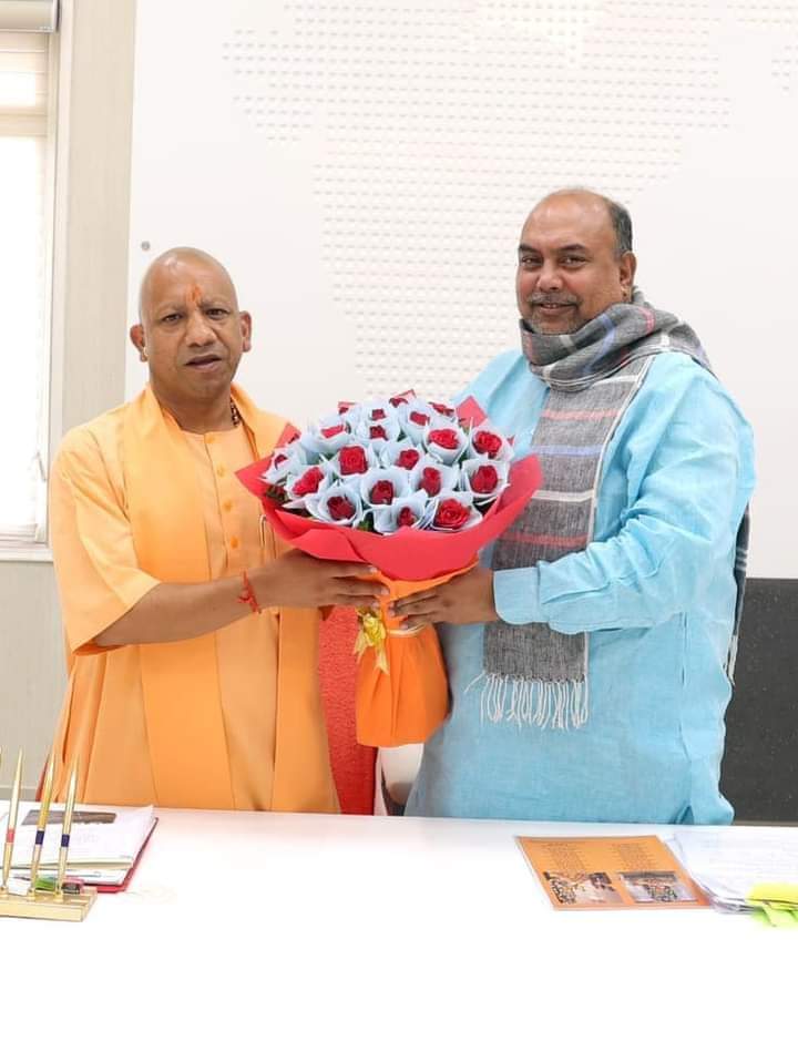 AdityaS66791102's tweet photo. सरल-सहज स्वभाव व कर्मठ व्यक्तिव के धनी, ओजस्वी वक्ता वरिष्ठ भाजपा नेता एवं किसान मोर्चा को विकास के पथ अग्रसर कर रहे यशस्वी प्रदेश अध्यक्ष भारतीय जनता पार्टी किसान मोर्चा बड़े भाई माननीय श्री @ksinghgkp आपको जन्मदिन की हार्दिक बधाई एवं शुभकामनाएं। सादर प्रणाम 🙏 https://t.co/IyQMP2sAFN