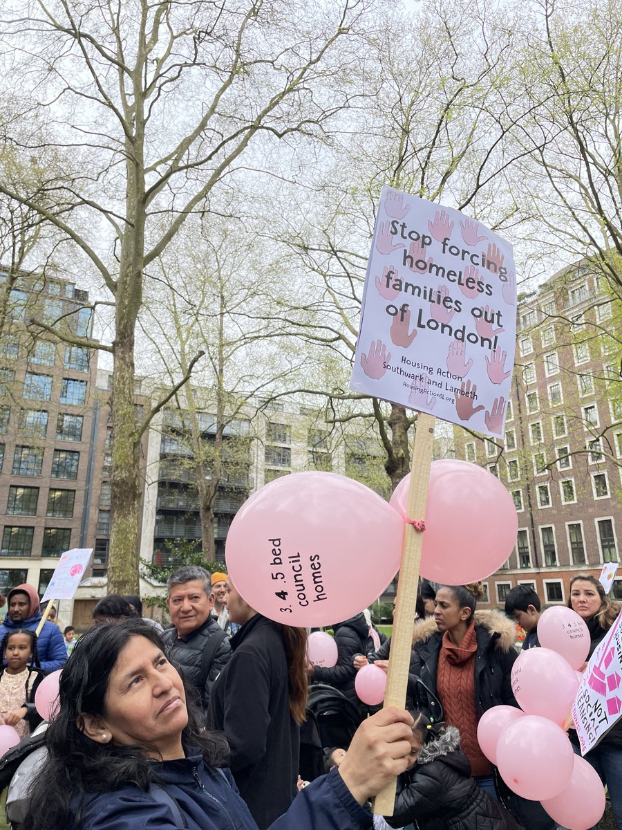 🚨Our exclusive research in the Guardian this morning! Record numbers of homeless families are being forced out of London away from their jobs, schools + support networks under the threat of destitution. We need social housing not social cleansing! ✊♥️🏡 theguardian.com/society/articl…