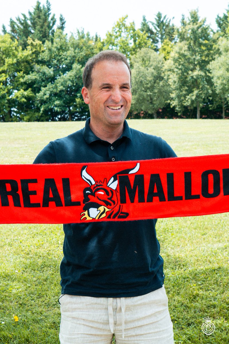 El paso adelante que da el Mallorca con la incorporación de Jagoba Arrasate es mayúscula. Que un entrenador como él apueste por este proyecto da a entender la envergadura del mismo.

Plena confianza en Jagoba.