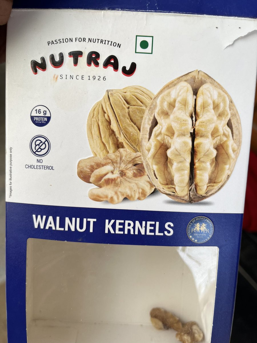 tweet_minen's tweet photo. I purchased these packed walnuts from Dmart Adarsh Nagar, a month ago, and they have now developed insects and turned rotten. Always dry them in sunlight before use. Pathetic quality.
@NutrajIndia https://t.co/zgX7YIxY4D