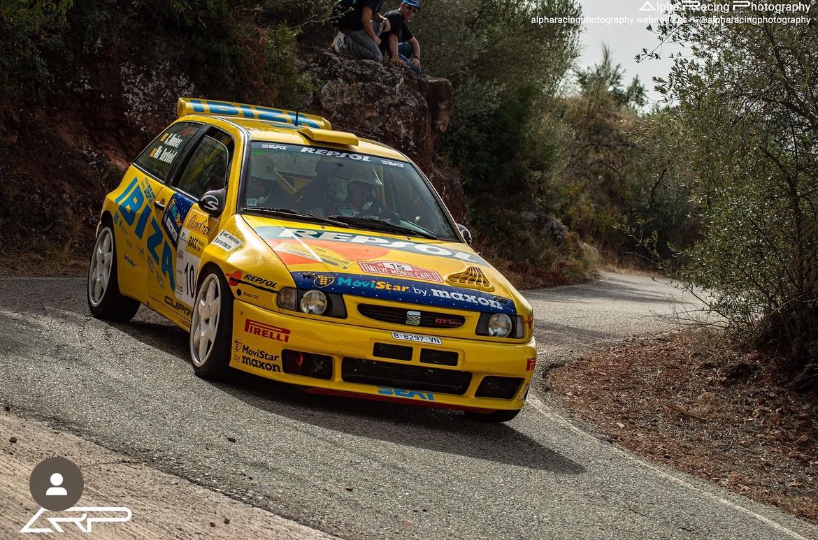 Excel.lent cap de setmana, participant al <a href="/RallyCatalunya_/">RallyRACC Catalunya - Costa Daurada</a> amb el Seat Ibiza Kit Car Evo2 de #SeatHistoricos , a la dreta d’en Mia Bardolet.
Bon ritme en els trams de dissabte, gaudint del Priorat, i conservant aquestes joies de cotxes!! #oldschooliscool