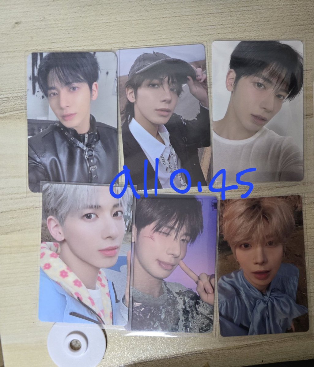 tyunbam0302's tweet image. 투바투포카 일괄
일괄 0.45양도합니다 포카 몇개에 하자 있어요
뎀 주세요  #투바투포카양도 #txt포토카드 sell⭕ 태현 인형 포토카드 txt 연준 수빈 범규 휴닝카이 덕질용품 비공굿 랜박 양도 원가양도 처분 탈덕처분