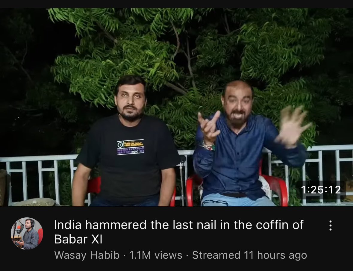 Prashanttired's tweet image. Blockbuster pe blockbuster same week mein. 1M+ views as if it&apos;s nothing. No editing, no marketing, no fancy packaging. 

Aao, live bolo, analysis karo, sahi prove ho 80% time and then pelo with passion. 🫡
These guys deserve a case study to be made on them. 🤣