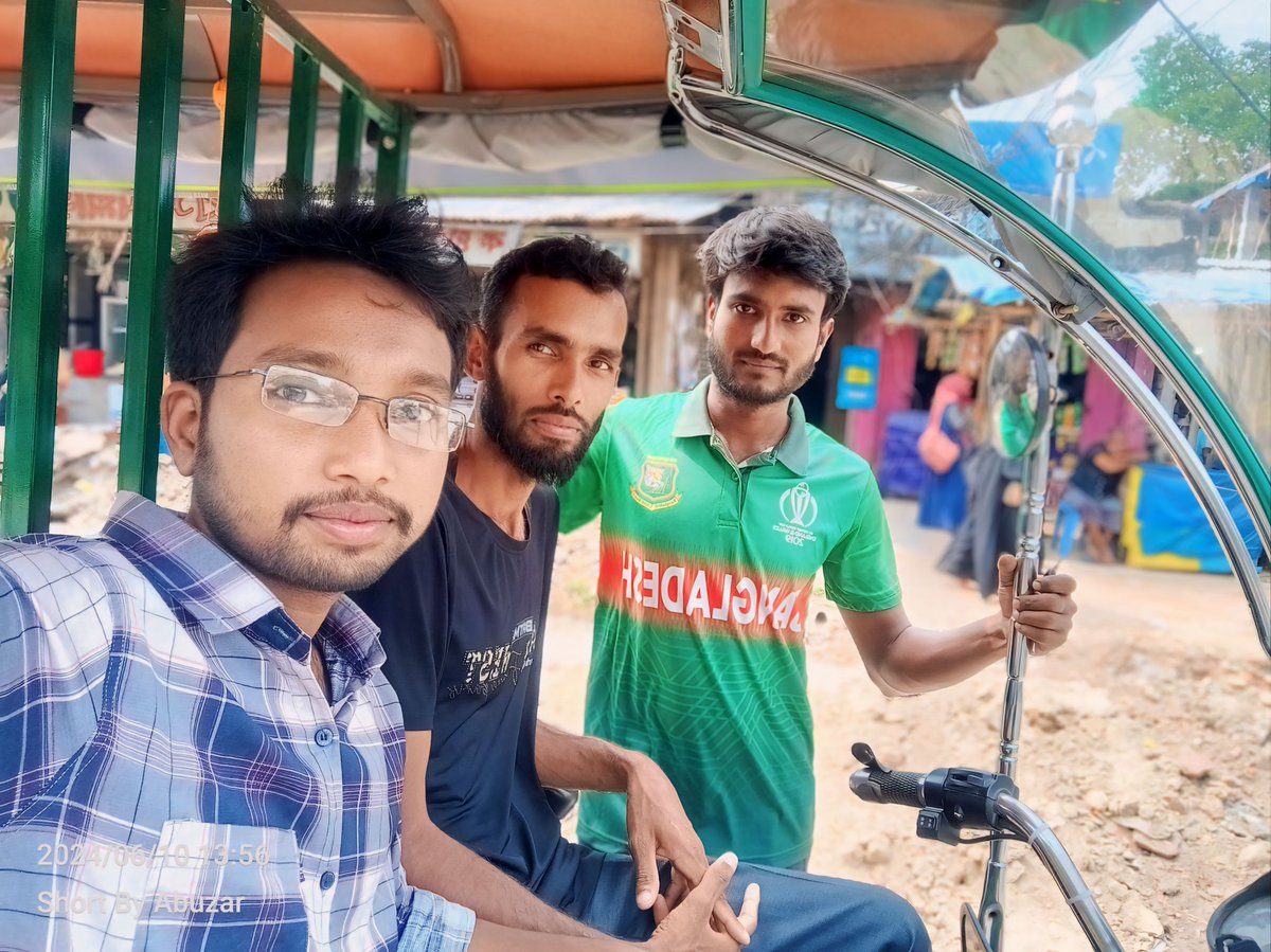 Developerabuzar's tweet image. After many days three friends met suddenly while returning home.