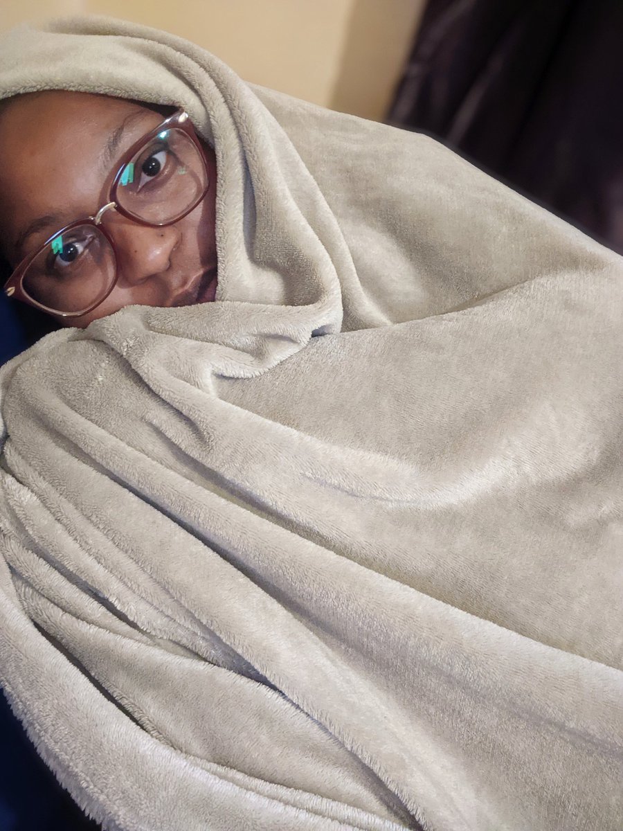 CarolineSakala's tweet photo. Me rn📍 because I am avoiding to buy Softcare's again next year. 😫😫💀💀 https://t.co/VyK4qeH1m0